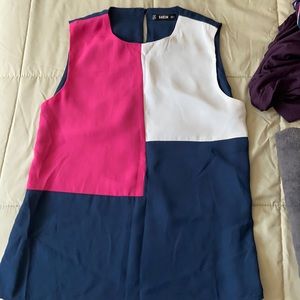 Bundle of 4 dress shirts